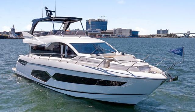 MANHATTAN 68 yacht for sale 7