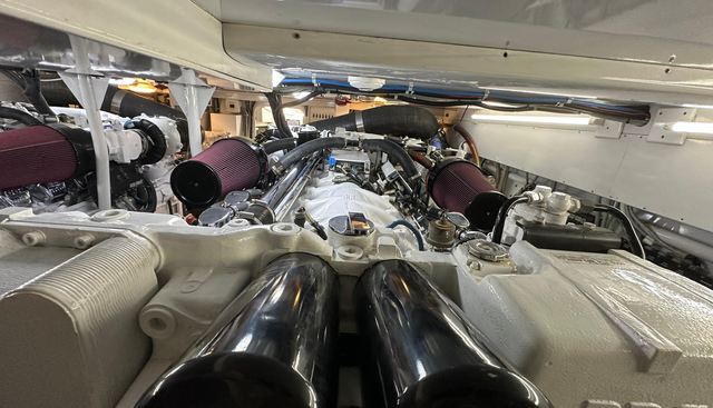 PIER PRESSURE yacht for sale 44