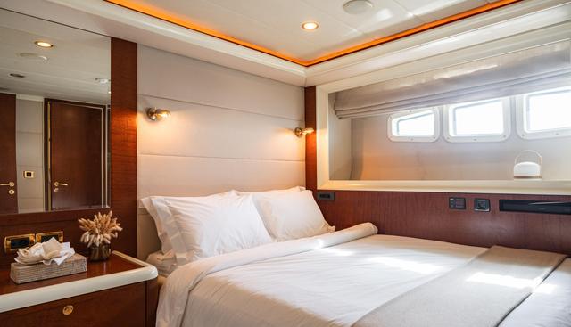 VIKING III yacht for sale 8