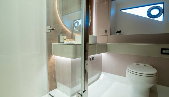 8022580 yacht for sale 38