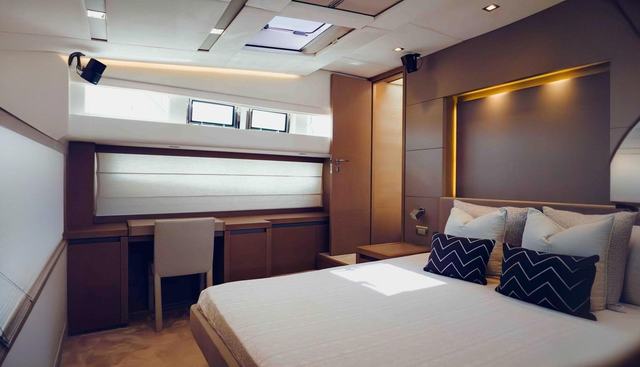 FEU D'OR yacht for sale 33