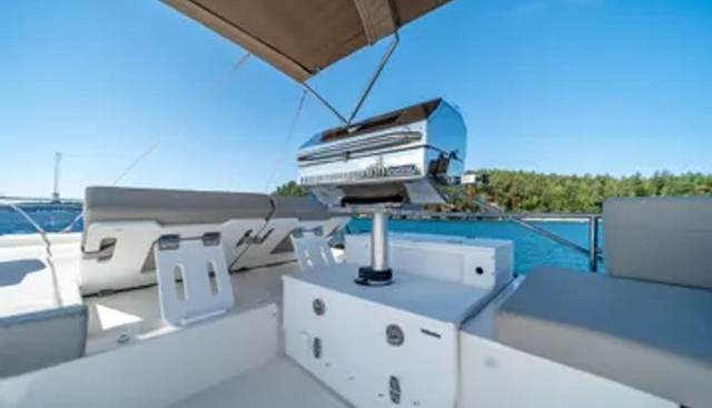 V & A yacht for sale 9