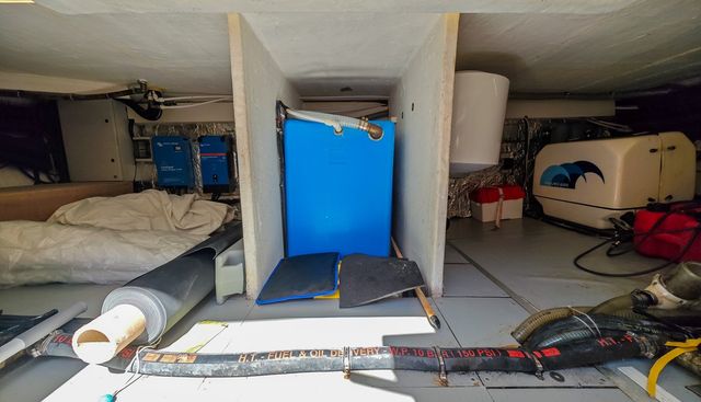 CALA DI LUNA yacht for sale 35
