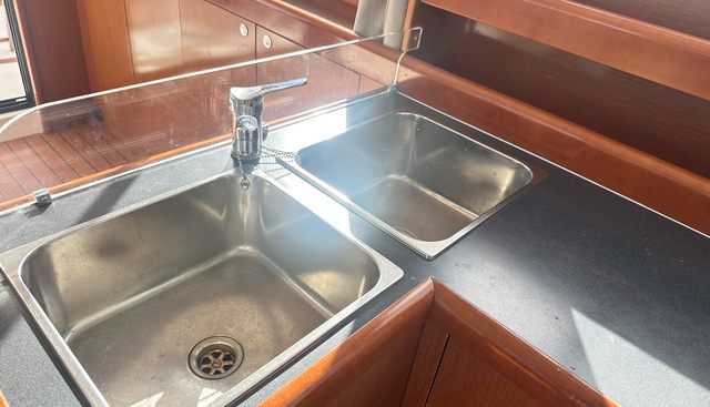noname yacht for sale 13