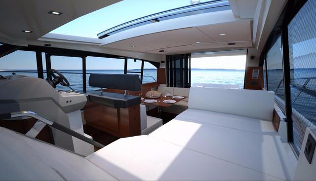 Bee's Knees yacht for sale 20