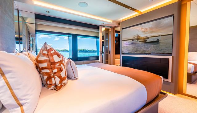 VIVACE yacht for sale 25