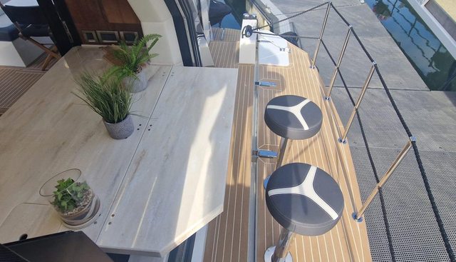 ALOUISE yacht for sale 15