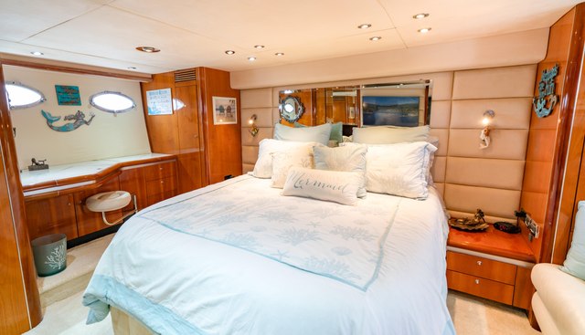 Island Girl yacht for sale 4