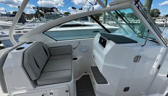 Luna Sea yacht for sale 23