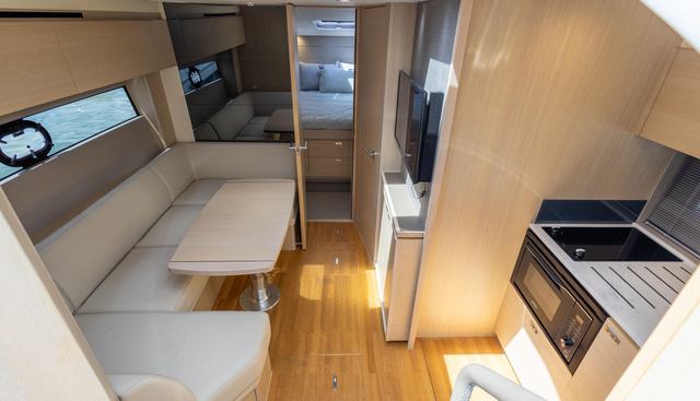 Bozzie yacht for sale 12