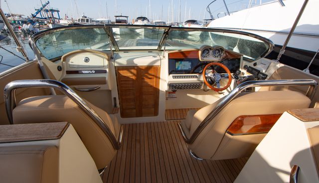 noname yacht for sale 8