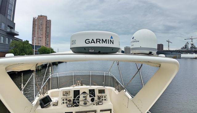 Hooch yacht for sale 7