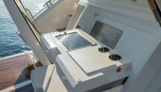 noname yacht for sale 12