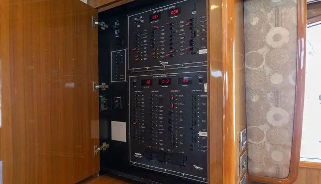 Miss Ella Maye yacht for sale 87