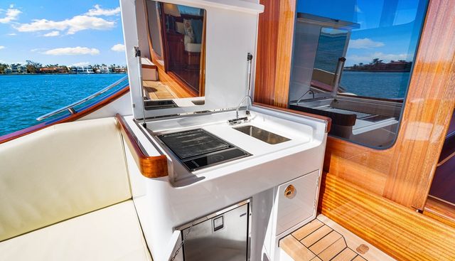 ISLAND GIRL III yacht for sale 2