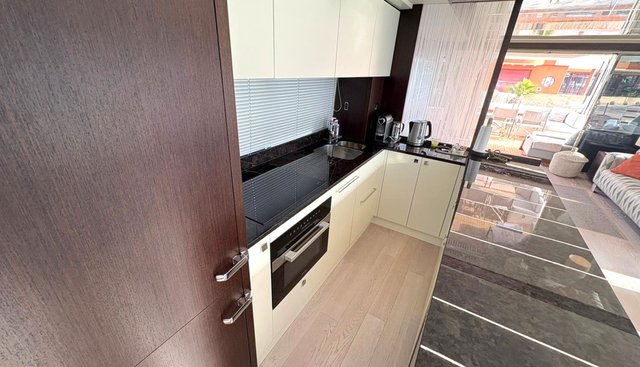 Y76 yacht for sale 27