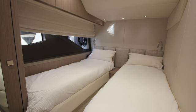 SUZY Q yacht for sale 40