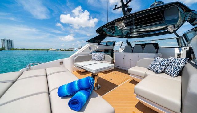 Fin yacht for sale 39