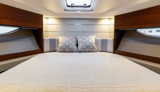 NO WORRIES OF HAMBLE yacht for sale 3