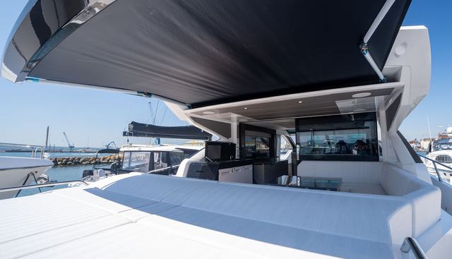 1262475 yacht for sale 14