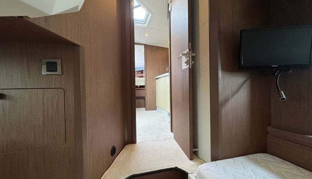 Rio yacht for sale 34