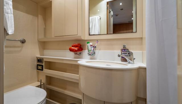GRAZIADIU yacht for sale 34