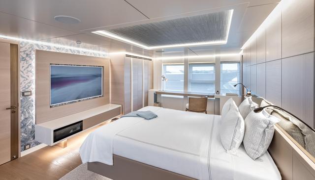 EVELYN P yacht for sale 20
