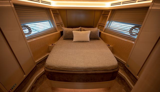 FIVE WEEKS yacht for sale 10