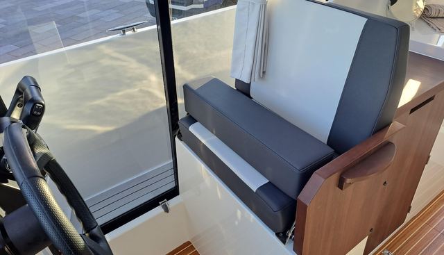 noname yacht for sale 25