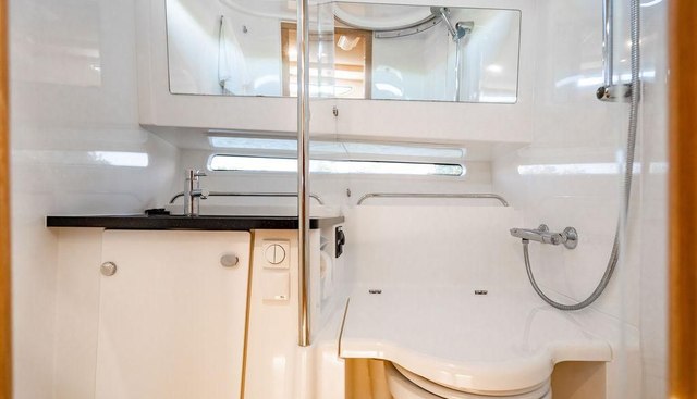 Volare yacht for sale 38
