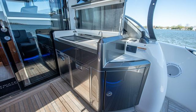 CNTRL-SALT-DEL yacht for sale 30