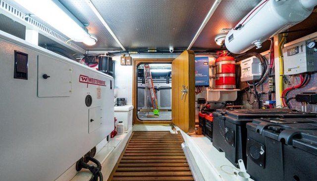 Homes yacht for sale 63