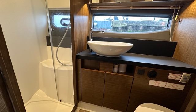 Swysh yacht for sale 38