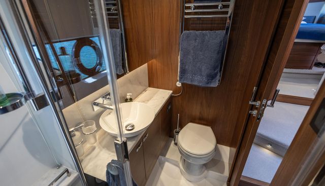 noname yacht for sale 32