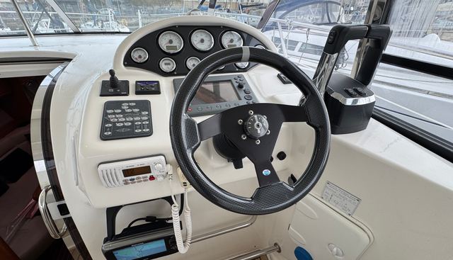 Mojo II yacht for sale 18