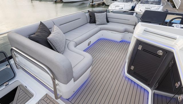 GN480FLY yacht for sale 14