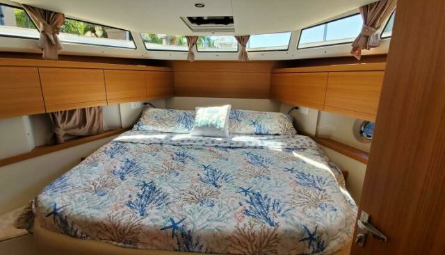 Greenline 40 yacht for sale 49