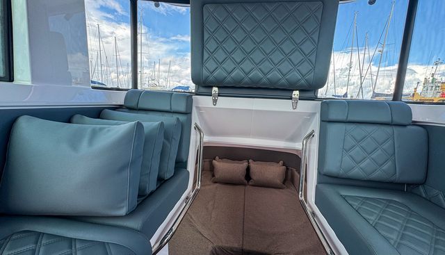 DYLIS yacht for sale 23