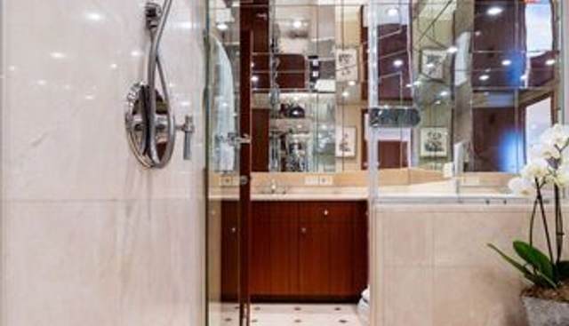 GRIFFIN yacht for sale 20