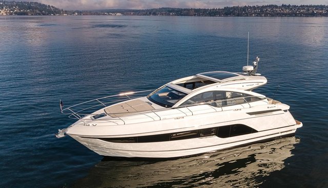 Tender Garage & Hi/Lo Swimplatform yacht for sale 4