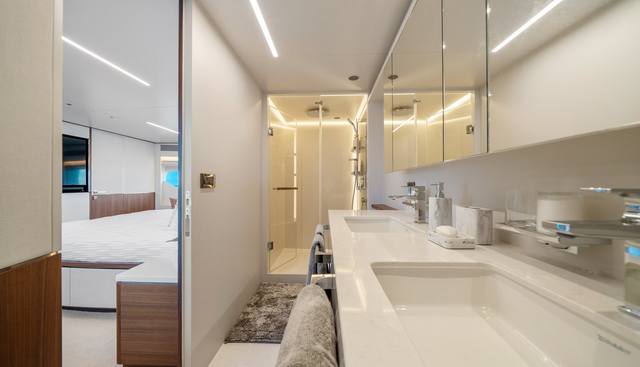 Rio yacht for sale 12