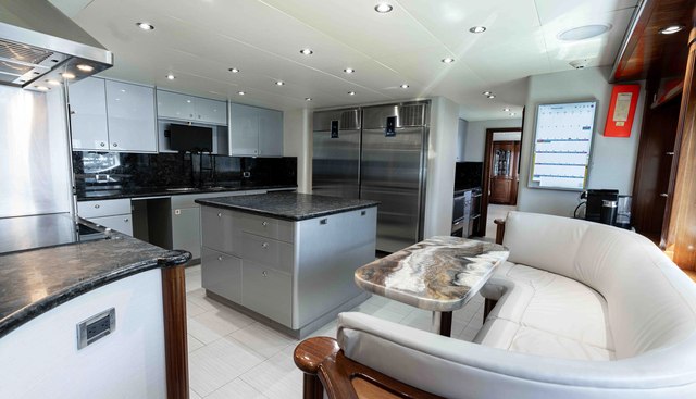 LUCY yacht for sale 20