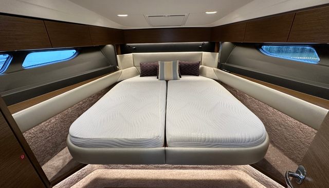 Swysh yacht for sale 30