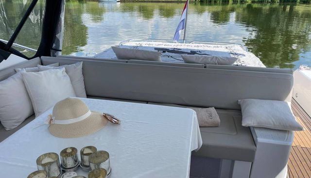 noname yacht for sale 8