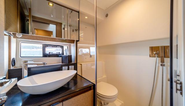 V & A yacht for sale 32