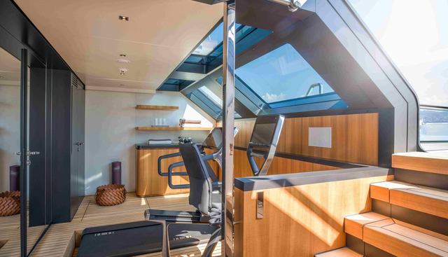 SAIRU yacht for sale 10
