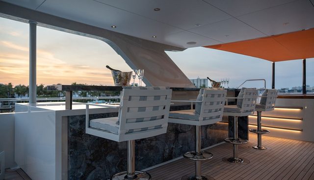 BOOK ENDS yacht for sale 4