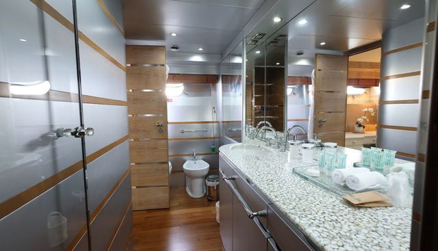 DEA ONE yacht for sale 24