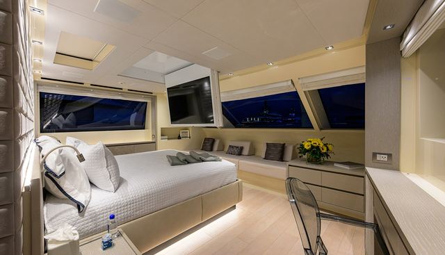 PHOENIX yacht for sale 43