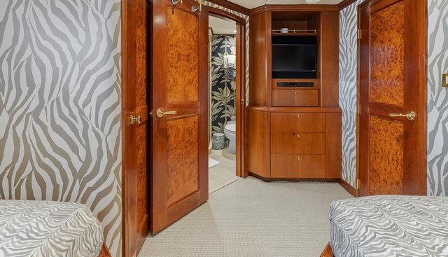 noname yacht for sale 62